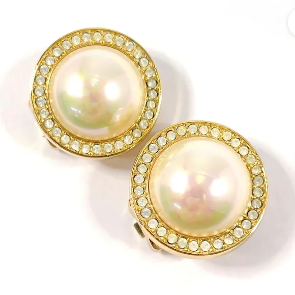 Christian Dior Vintage Goldtone Pearl Rhinestone Halo Clip On Earrings - Picture 2 of 5